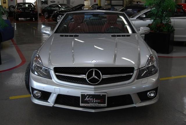 Mercedes-Benz SL Class 2009 photo 2