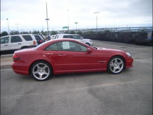Mercedes-Benz SL Class 2009 photo 2