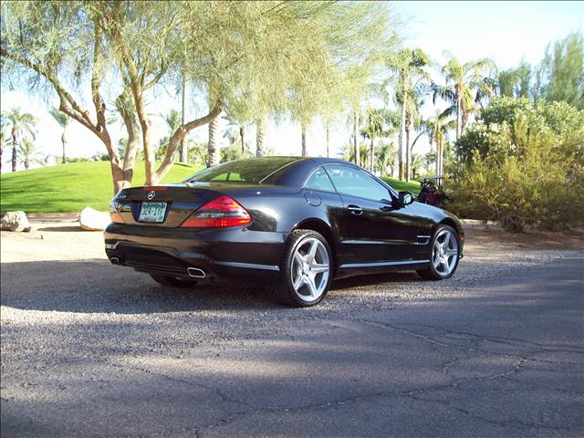 Mercedes-Benz SL Class 2009 photo 1