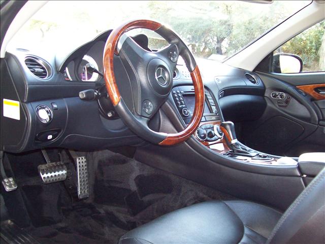 Mercedes-Benz SL Class 2009 photo 4