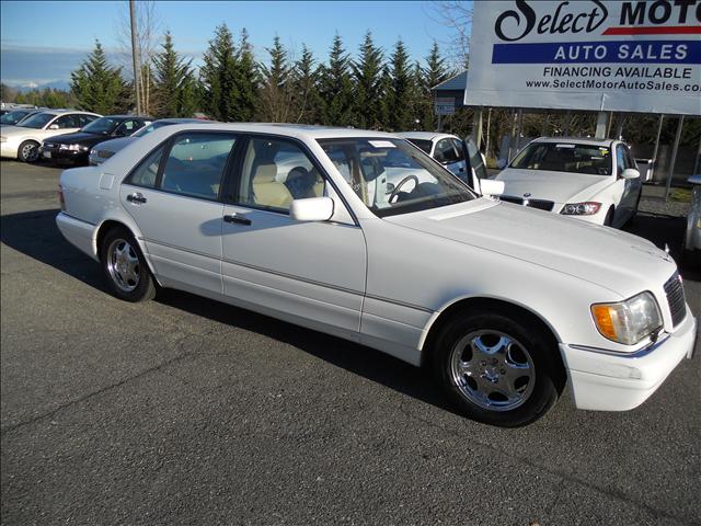 Mercedes-Benz S Class SE Automatic 4X4 Beutiful Sedan