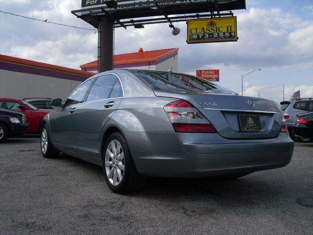 Mercedes-Benz S Class 2007 photo 4