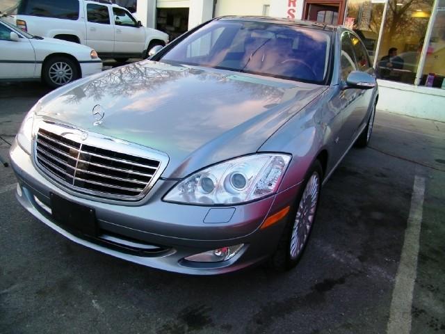 Mercedes-Benz S Class 4x4 1/2 Ton Sedan