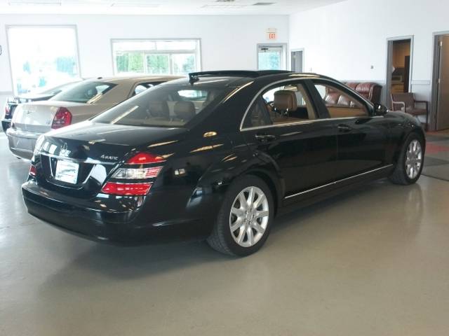 Mercedes-Benz S Class 2007 photo 2