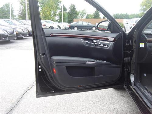 Mercedes-Benz S Class 2007 photo 4