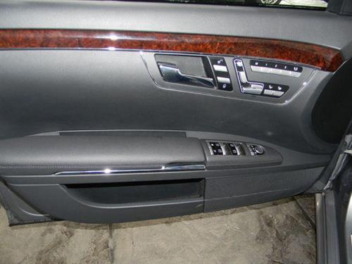 Mercedes-Benz S Class 2010 photo 2