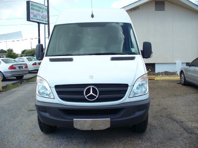 Mercedes-Benz Sprinter 2500 2011 photo 16