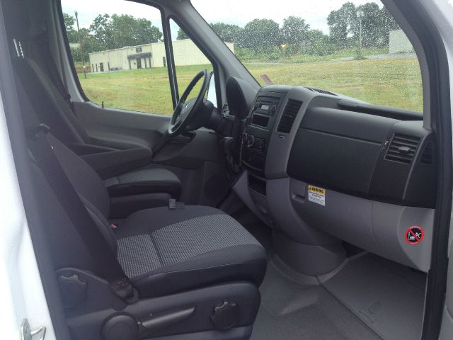 Mercedes-Benz Sprinter 2500 2012 photo 9