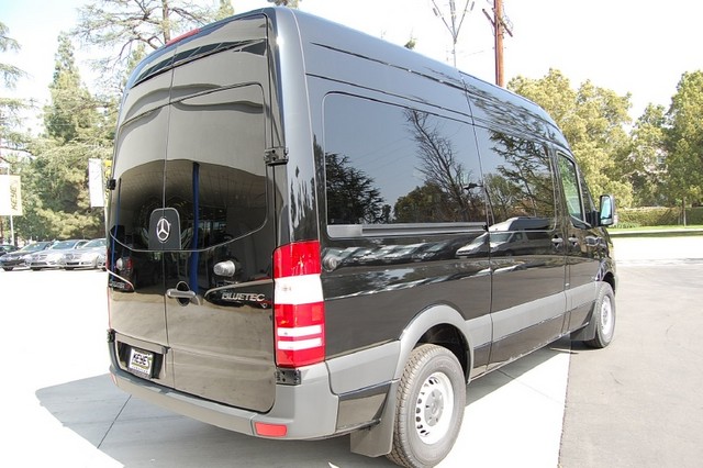 Mercedes-Benz Sprinter 2500 2013 photo 1