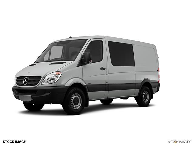 Mercedes-Benz Sprinter 2500 2013 photo 2