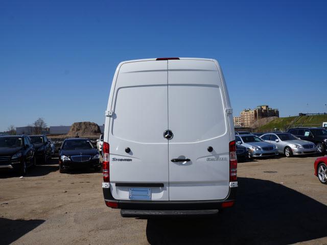 Mercedes-Benz Sprinter 3500 R/T Road +track Passenger Van