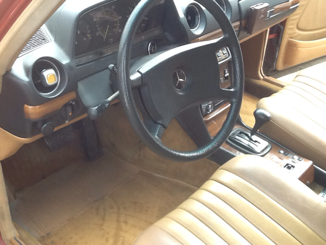 Mercedes-Benz Unspecified 1984 photo 8