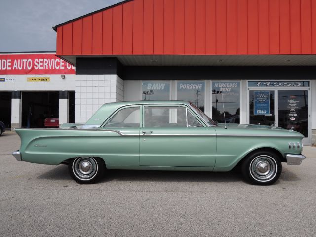 Mercury Comet 1961 photo 4
