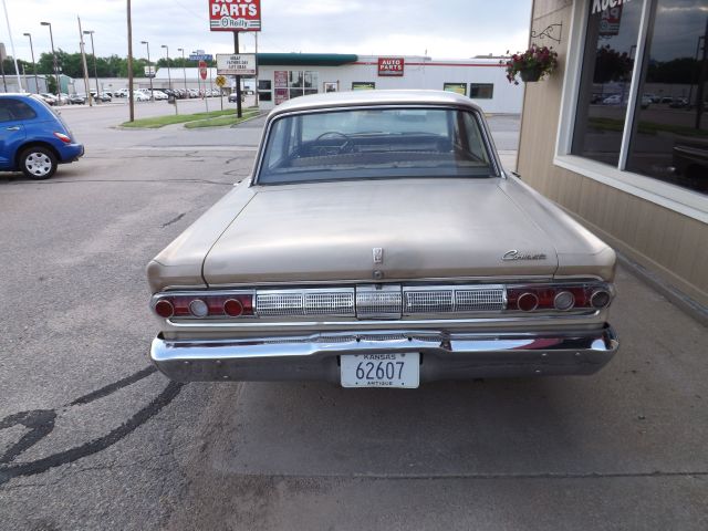 Mercury Comet 1964 photo 1