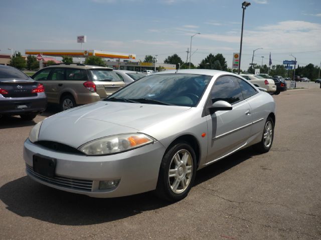 Mercury Cougar 2001 photo 3