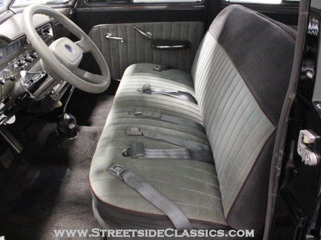 Mercury Eight 1951 photo 2