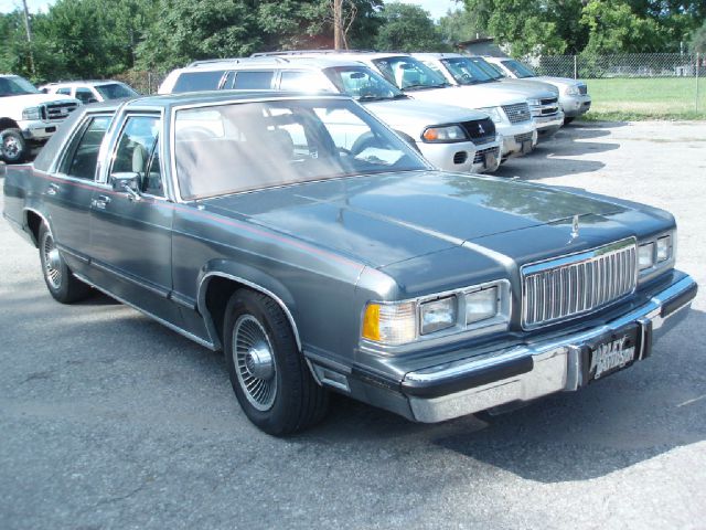 Mercury Grand Marquis 1988 photo 1