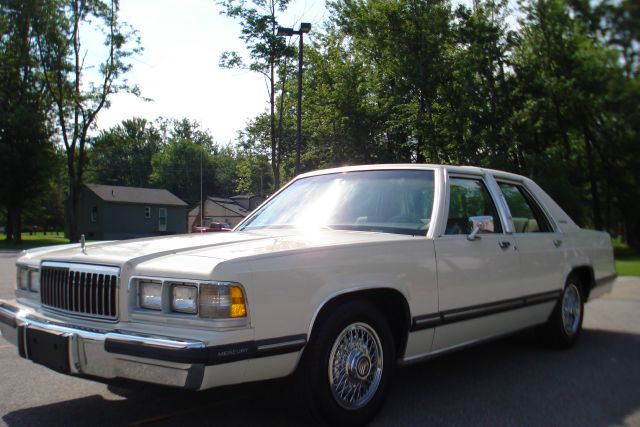 Mercury Grand Marquis 1990 photo 1