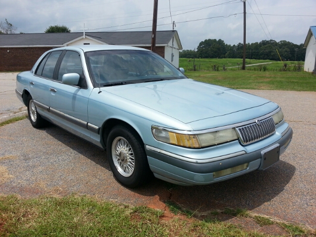 Mercury Grand Marquis 1992 photo 1