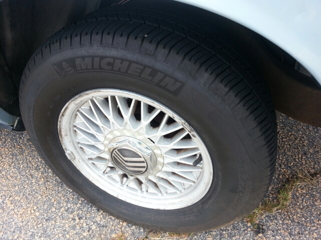 Mercury Grand Marquis 1992 photo 2