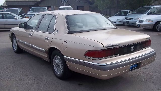 Mercury Grand Marquis 1992 photo 1