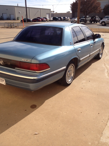 Mercury Grand Marquis 1993 photo 3