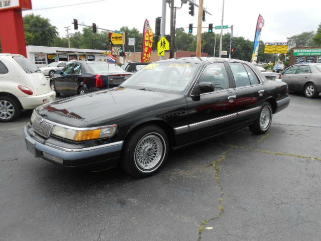 Mercury Grand Marquis 1994 photo 2