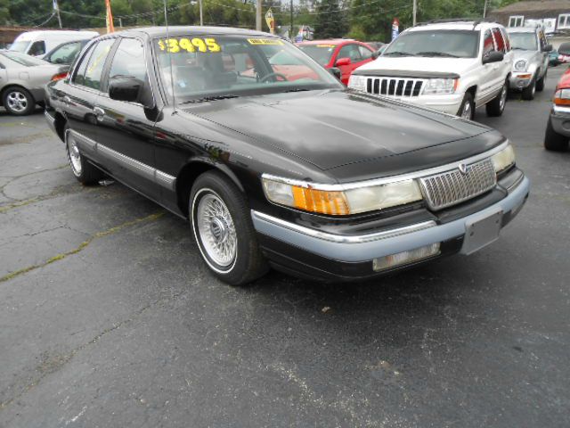 Mercury Grand Marquis 1994 photo 3