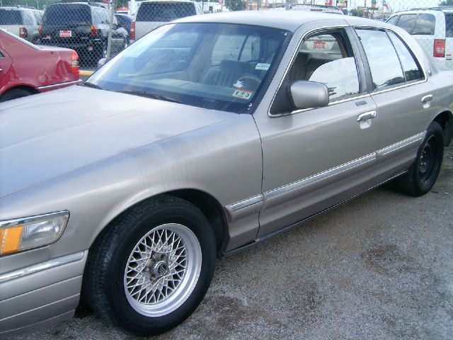 Mercury Grand Marquis Touring W/nav.sys Sedan