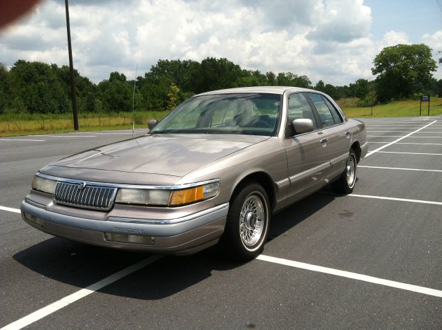 Mercury Grand Marquis 1994 photo 4