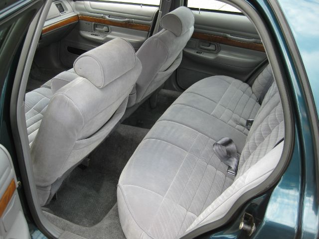 Mercury Grand Marquis XLS Sedan