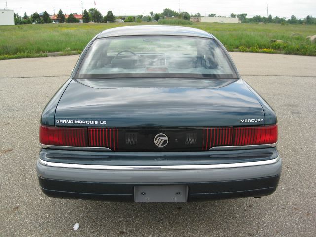 Mercury Grand Marquis 1994 photo 4