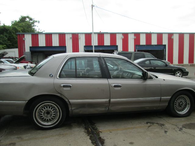 Mercury Grand Marquis Touring W/nav.sys Sedan