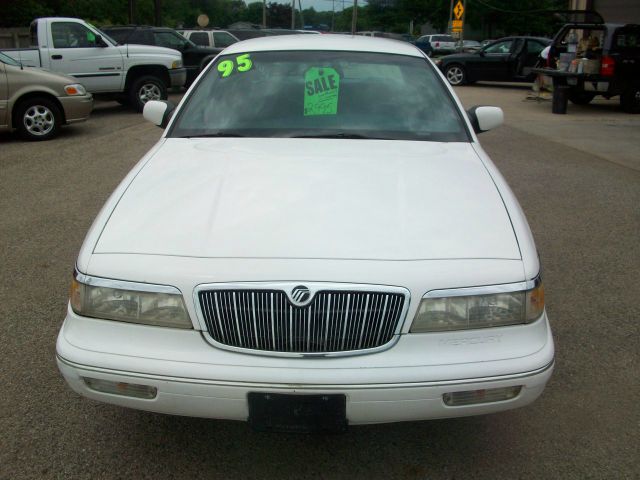 Mercury Grand Marquis 1995 photo 2