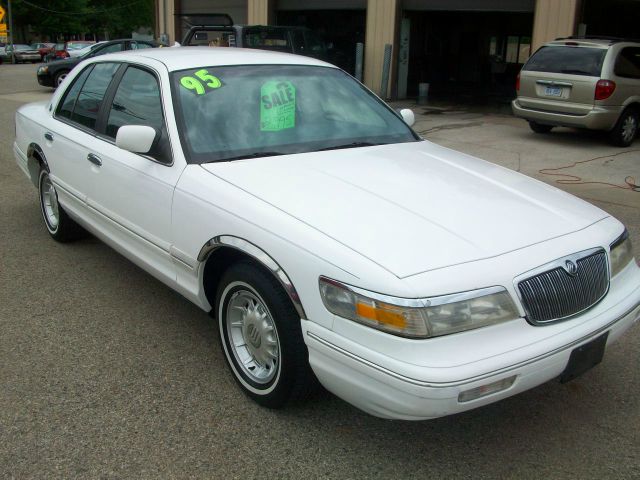Mercury Grand Marquis 1995 photo 4