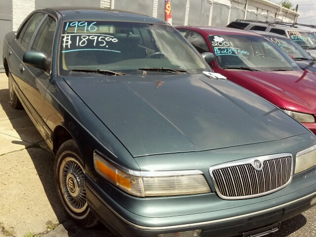 Mercury Grand Marquis XLS Sedan