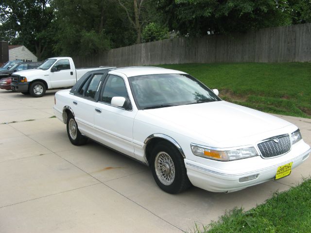 Mercury Grand Marquis Touring W/nav.sys Sedan