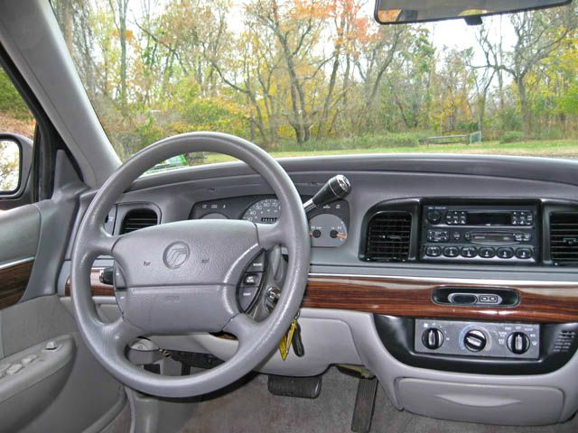 Mercury Grand Marquis 1996 photo 1