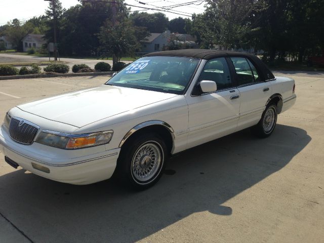 Mercury Grand Marquis 1997 photo 1