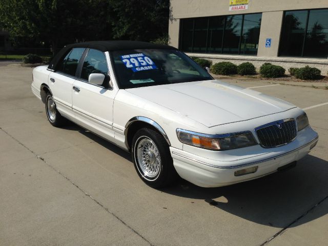 Mercury Grand Marquis 1997 photo 4
