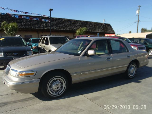 Mercury Grand Marquis 1997 photo 3
