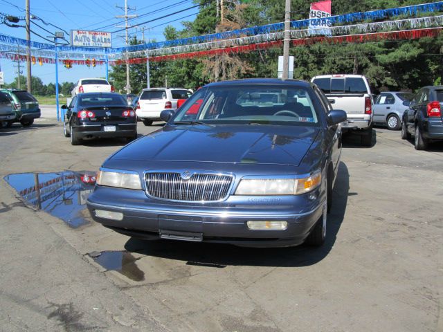 Mercury Grand Marquis 1997 photo 3
