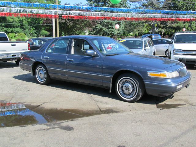 Mercury Grand Marquis 1997 photo 4