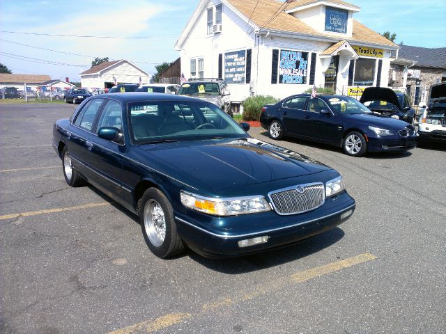 Mercury Grand Marquis 1997 photo 3