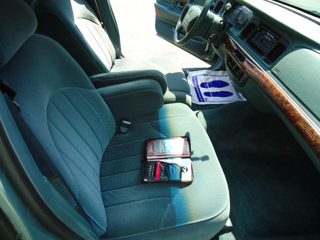 Mercury Grand Marquis 1997 photo 7