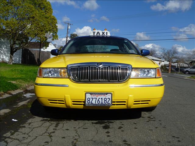 Mercury Grand Marquis 1998 photo 2