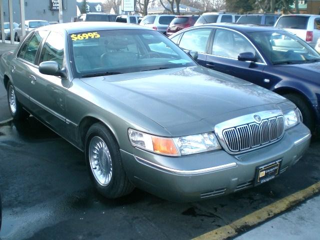 Mercury Grand Marquis Touring W/nav.sys Sedan