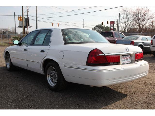 Mercury Grand Marquis 1998 photo 2