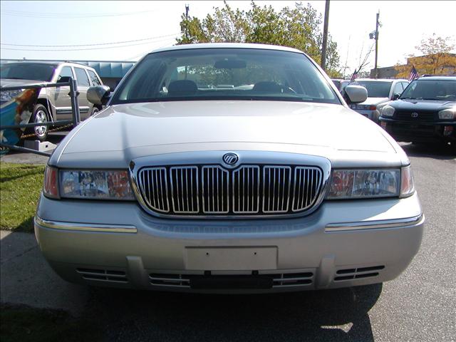 Mercury Grand Marquis XLS Sedan