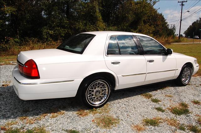 Mercury Grand Marquis XLS Sedan